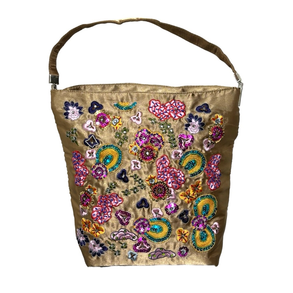PASSPORT FASHION Embroidered Shoulder Bag